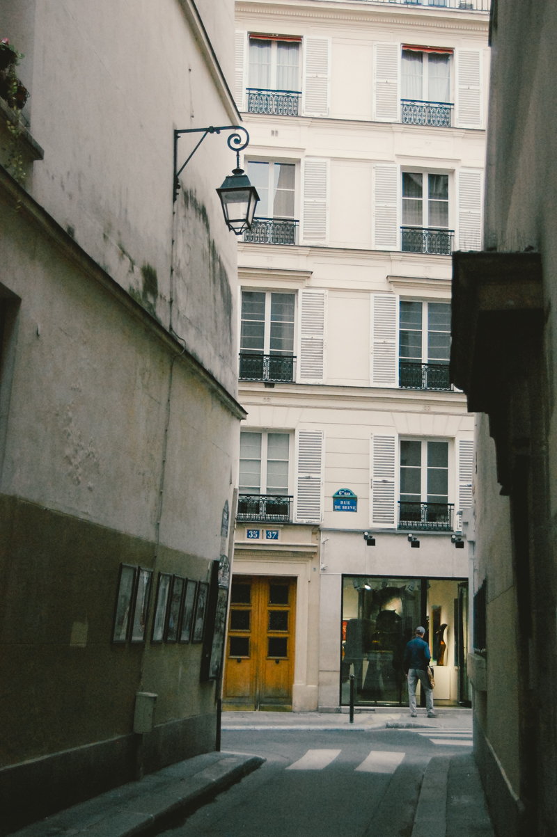 Parisian Alley Odeon