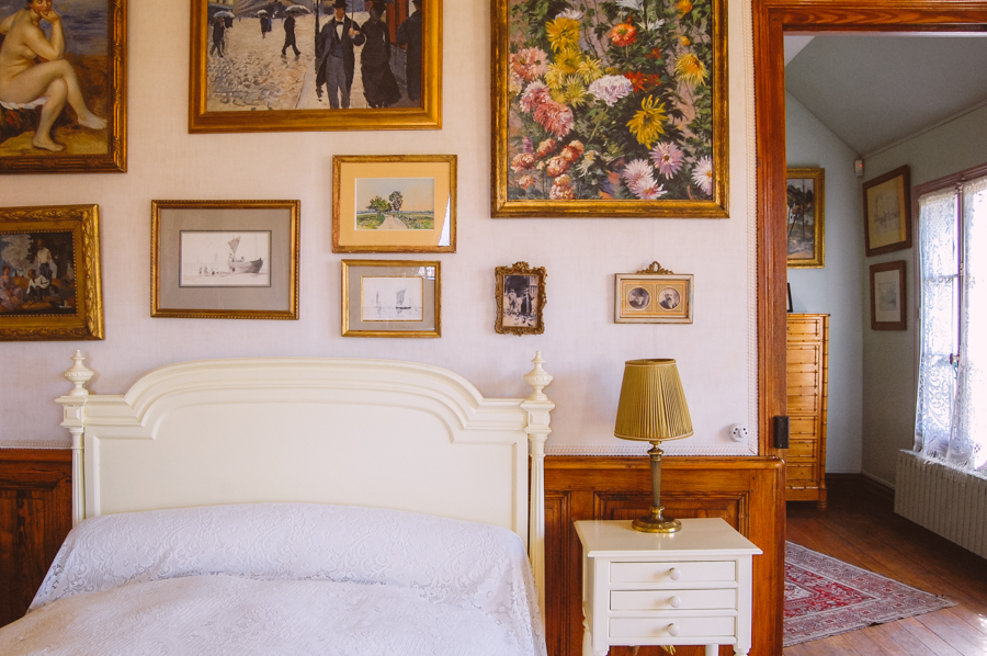 A peek inside Monet's colorful house